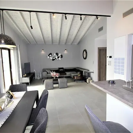 The Victoria-city * Lefkada City